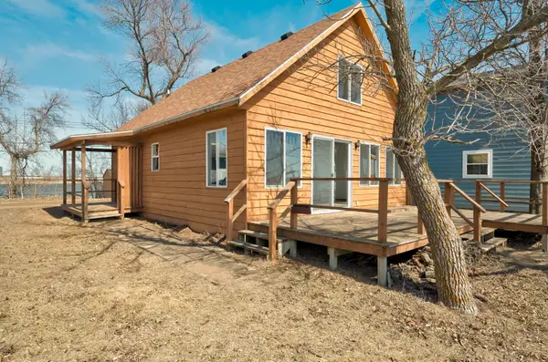 24891 Mcclelland Drive, Spirit Lake, IA 51360