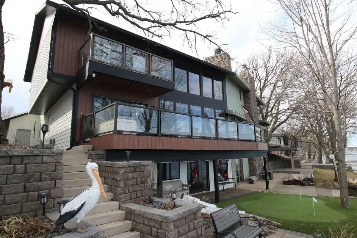 24484 182nd St, Spirit Lake, IA 51360 - #1