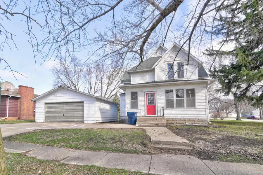 910 2nd Avenue, Armstrong, IA 50514 - #2