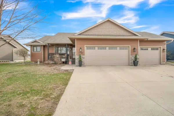 1121 38th Street, Spirit Lake, IA 51360