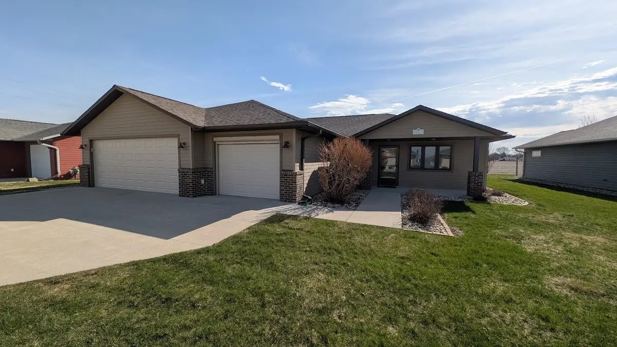 1310 8th Ave. Sw, Spencer, IA 51301 - #1