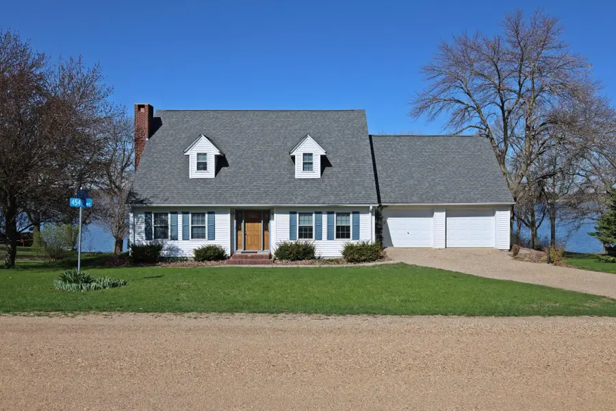 2219 454th Avenue, Wallingford, IA 51365 - #2