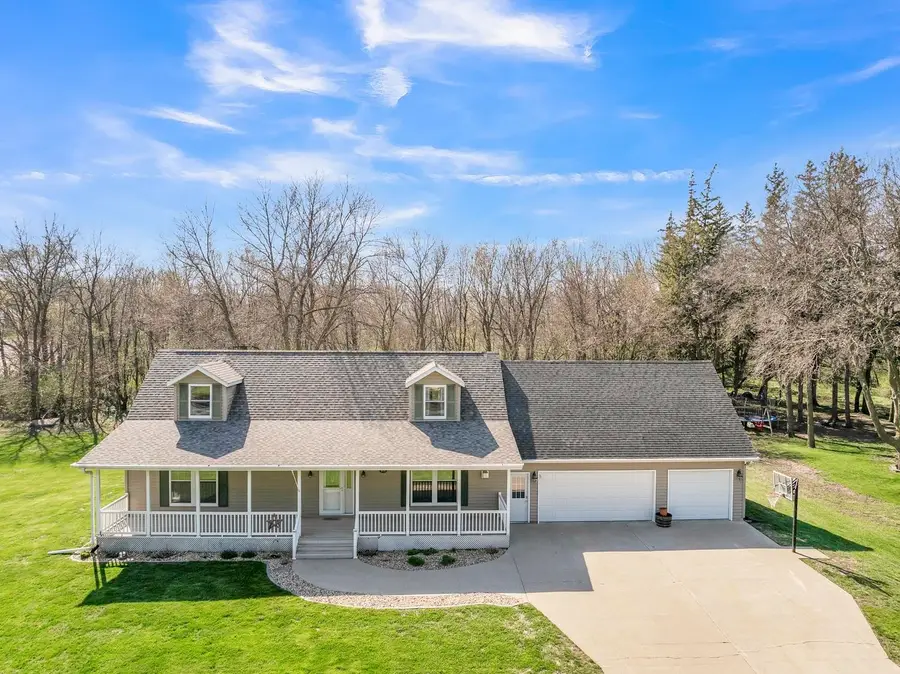 609 S Cedar Avenue, Graettinger, IA 51342 - #2