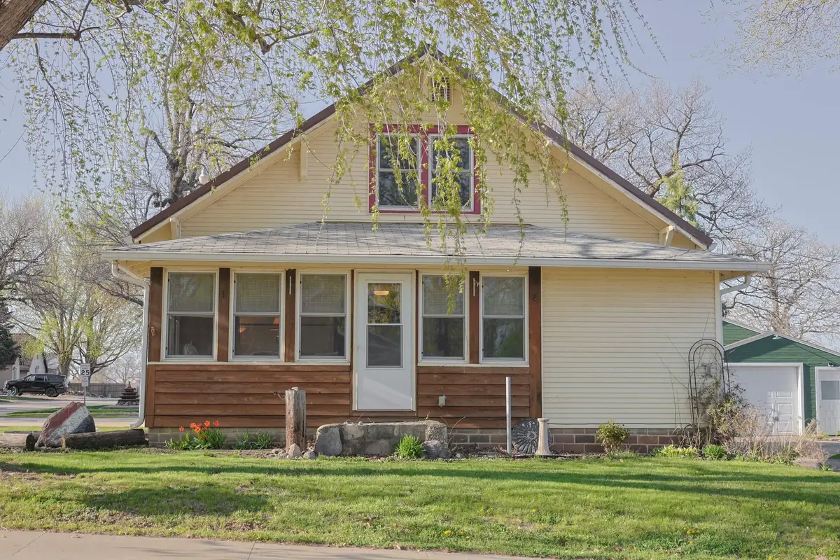 172 Iowa Street, Arnolds Park, IA 51331 - #1