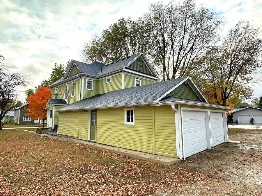 2207 16th Street, Emmetsburg, IA 50536 - #3