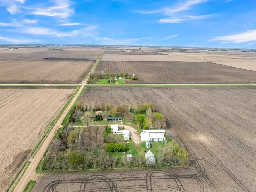 2020 330th Avenue, Terril, IA 51364 - #3