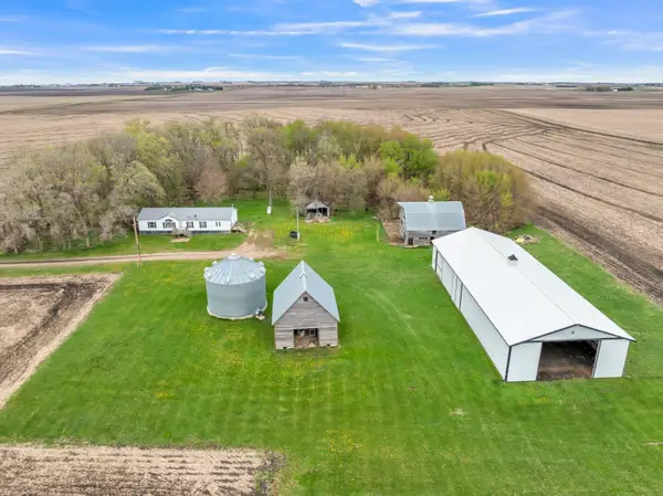 1936 340th Avenue, Estherville, IA 51334