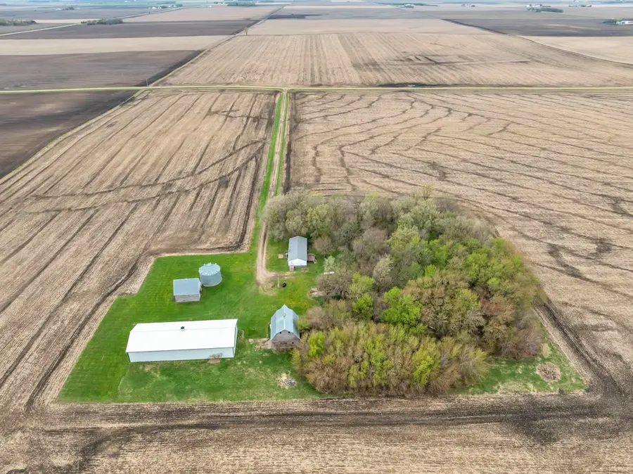 1936 340th Avenue, Estherville, IA 51334 - #3