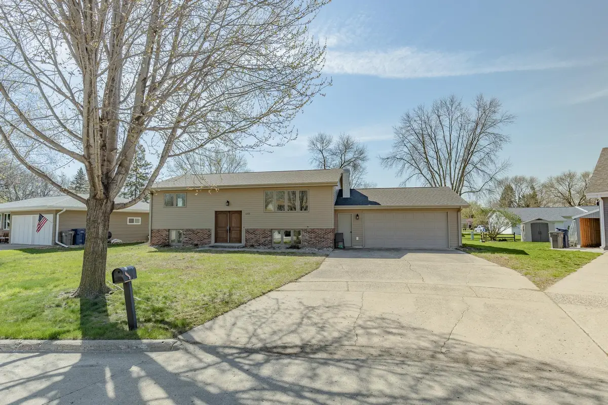 1200 Craigs Court, Spencer, IA 51301 - #1