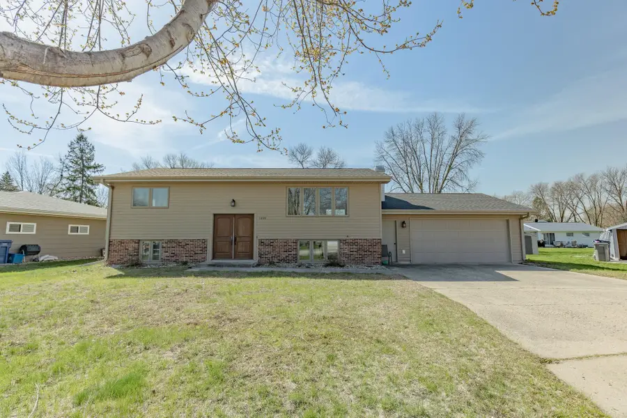 1200 Craigs Court, Spencer, IA 51301 - #2