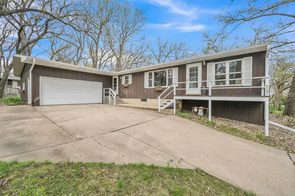 1207 Waska Drive, Wahpeton, IA 51351