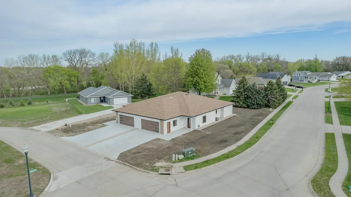 3102 Spruce Ct. #B, Spirit Lake, IA 51360 - #1