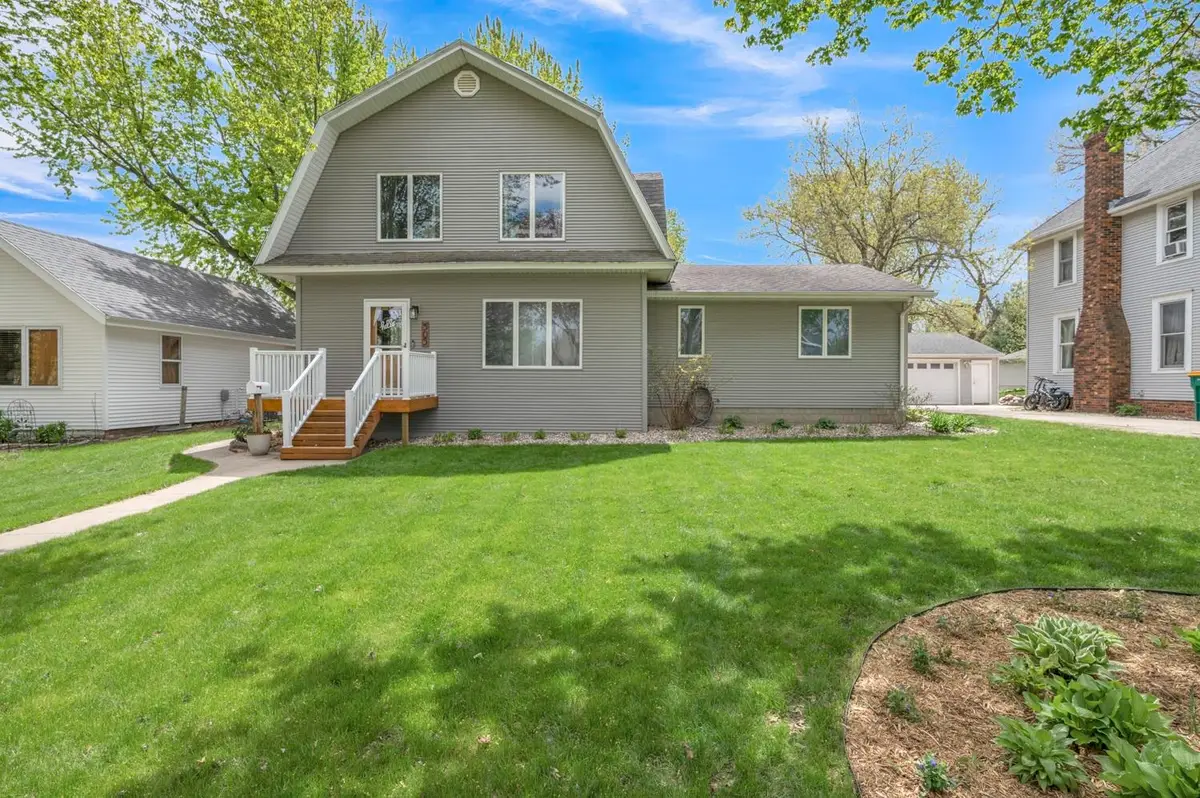 505 20th Street, Spirit Lake, IA 51360 - #1