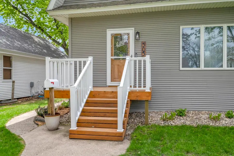 505 20th Street, Spirit Lake, IA 51360 - #2