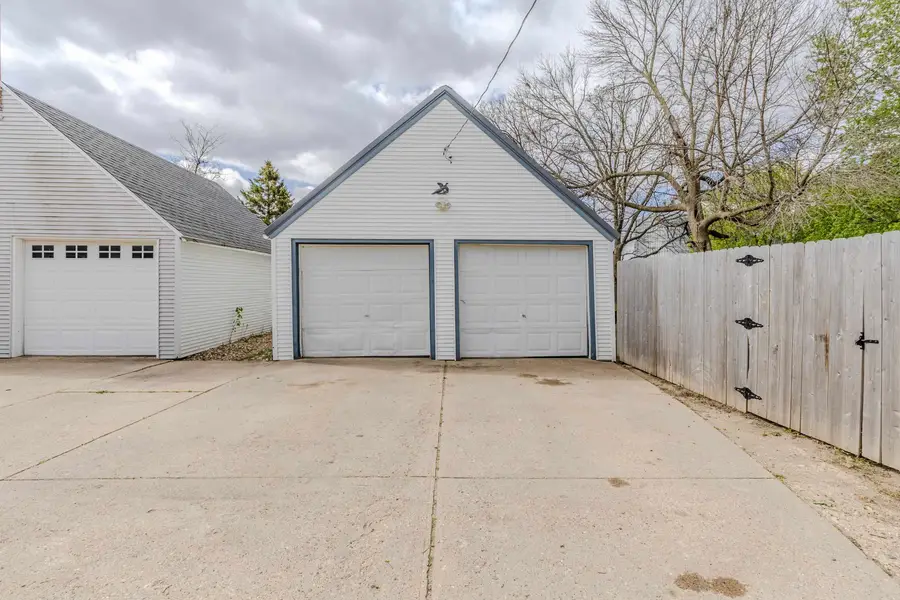 551 1st St Se, Hartley, IA 51346 - #3