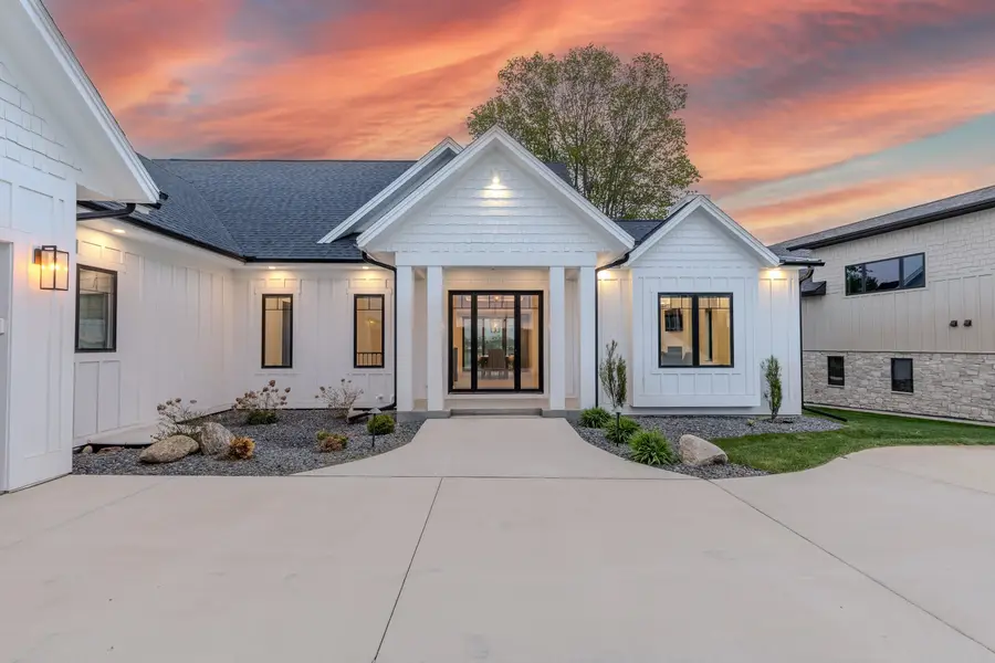 2720 Breezy Heights, Wahpeton, IA 51351 - #3