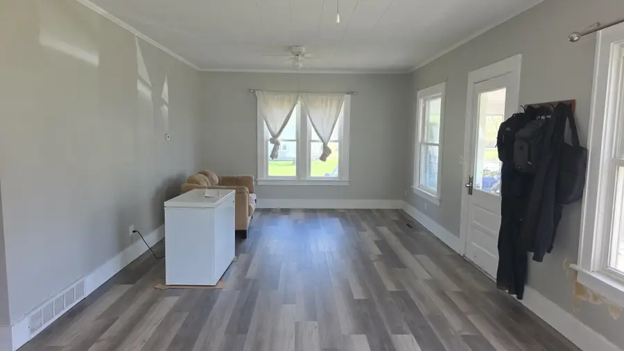 330 1st Street Se, Hartley, IA 51346 - #3