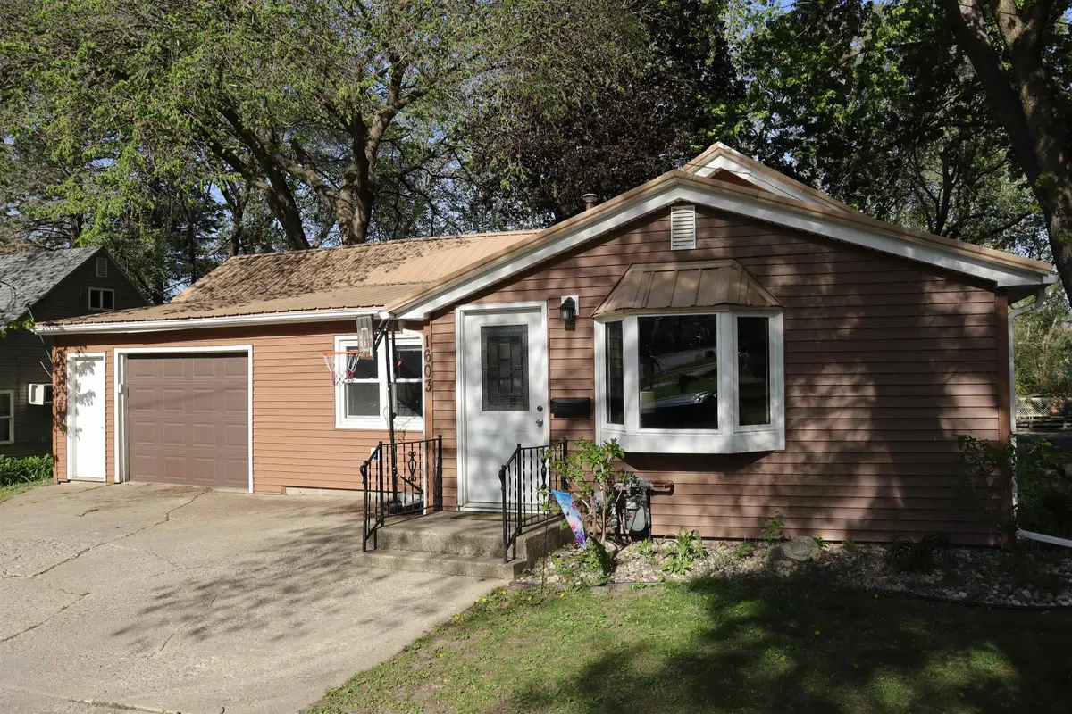 1603 Erie Avenue, Spirit Lake, IA 51360 - #1