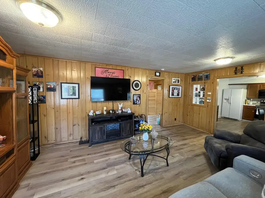 1107 6th Street, Milford, IA 51351 - #2