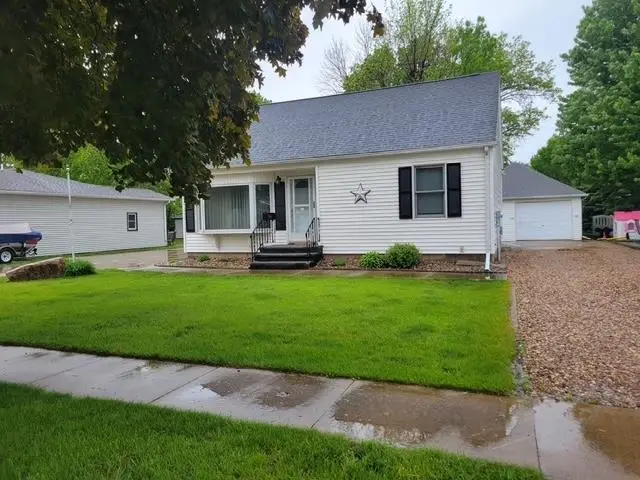 1205 L Avenue, Milford, IA 51351 - #1