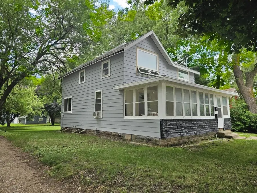 510 Lake Street, Spirit Lake, IA 51360 - #3