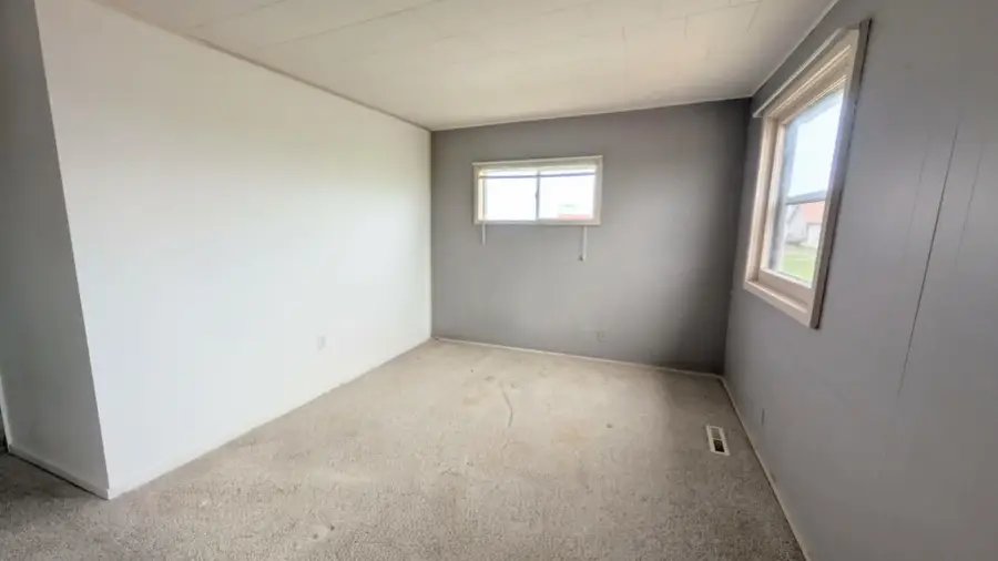3195 190th Avenue, Spencer, IA 51301 - #3
