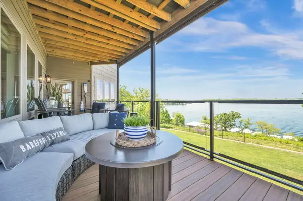 425 240th Avenue #206, Arnolds Park, IA 51331