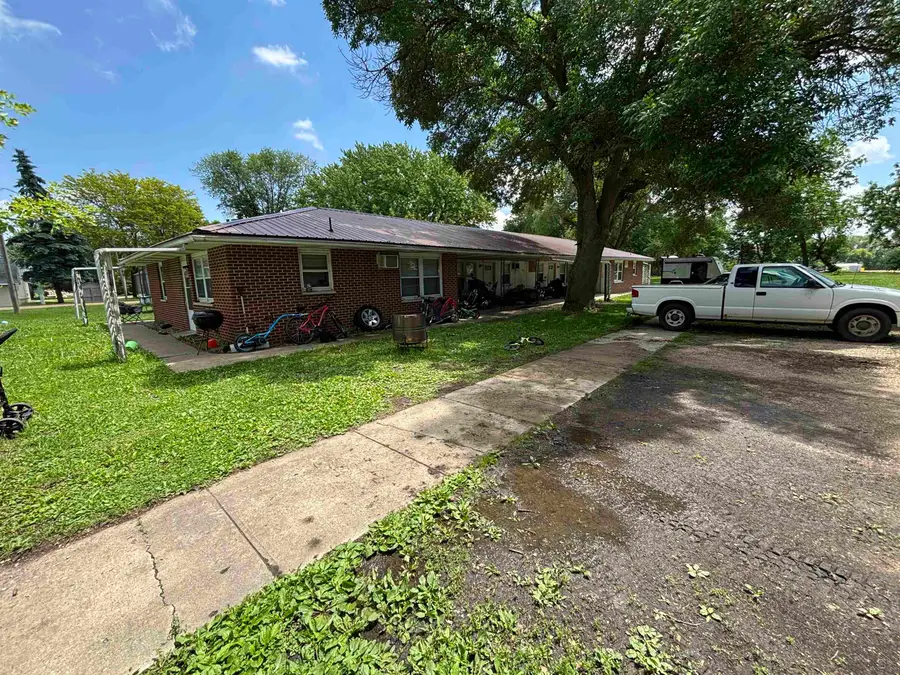 406 S 1st, Terril, IA 51364 - #2
