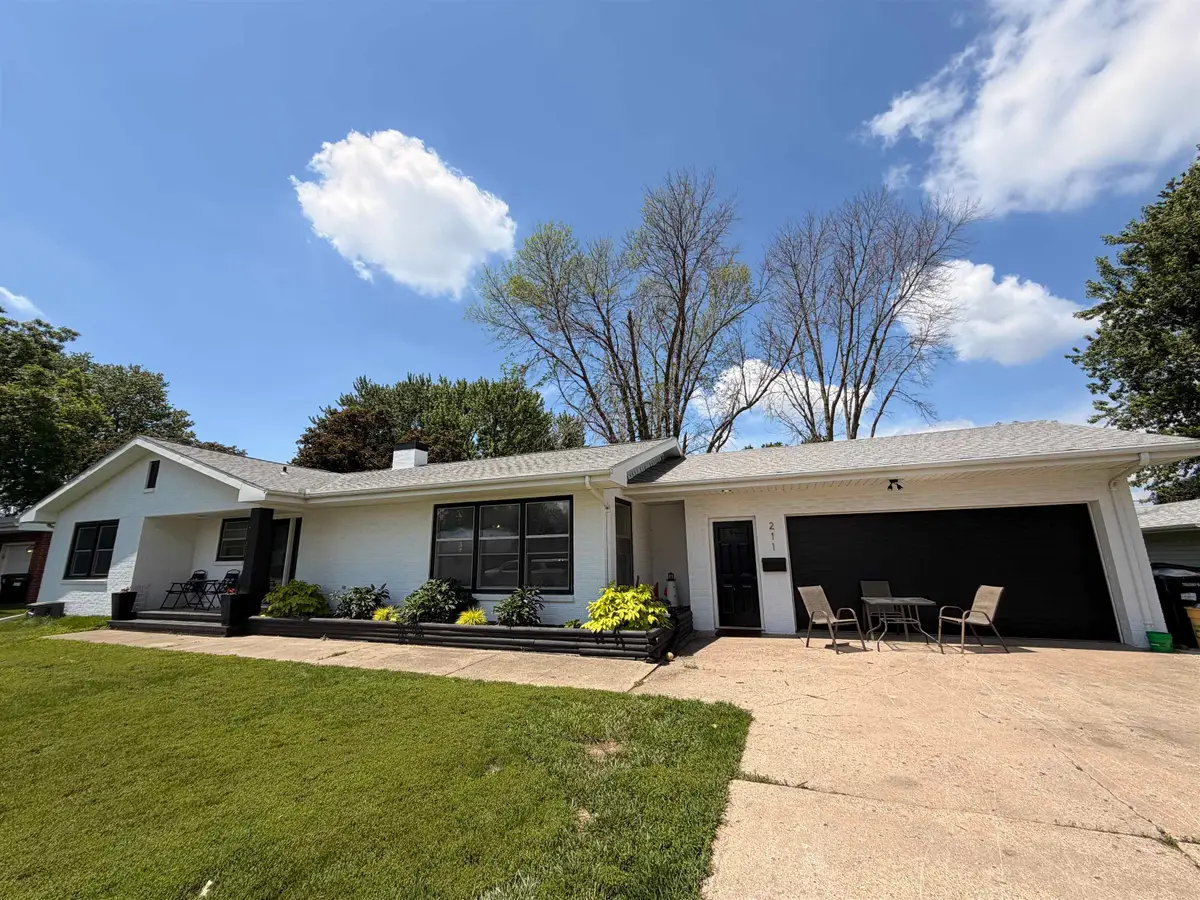 211 N 6th Avenue W, Hartley, IA 51346 - #1