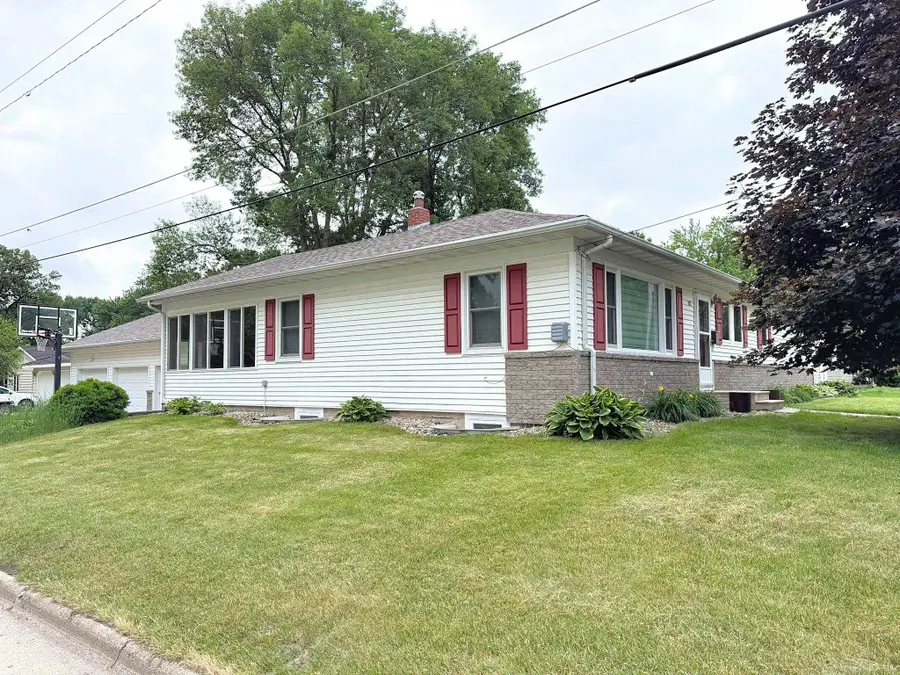 202 State Street, Emmetsburg, IA 50536 - #3