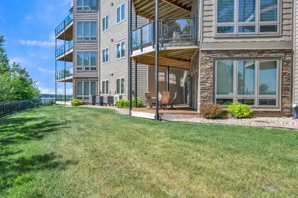 425 240th Avenue #105, Arnolds Park, IA 51331