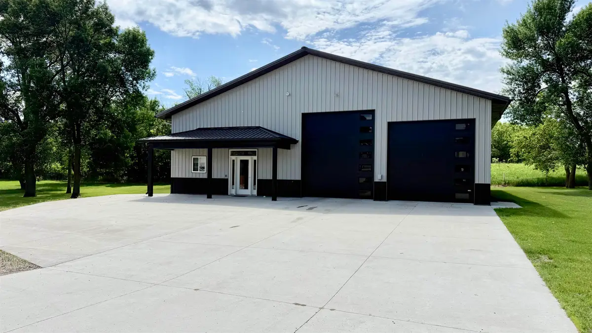 24339 182nd St, Spirit Lake, IA 51360 - #1