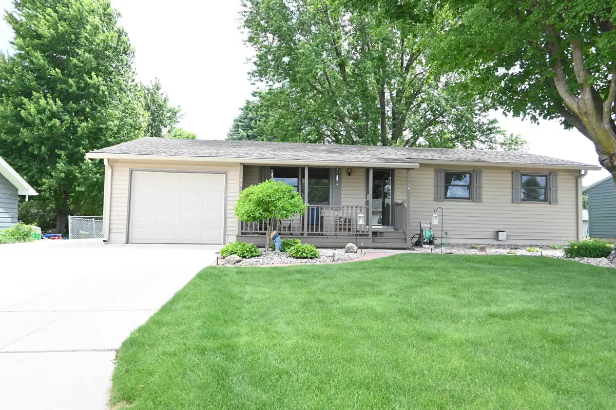 208 6th Street Sw, Spencer, IA 51301 - #1