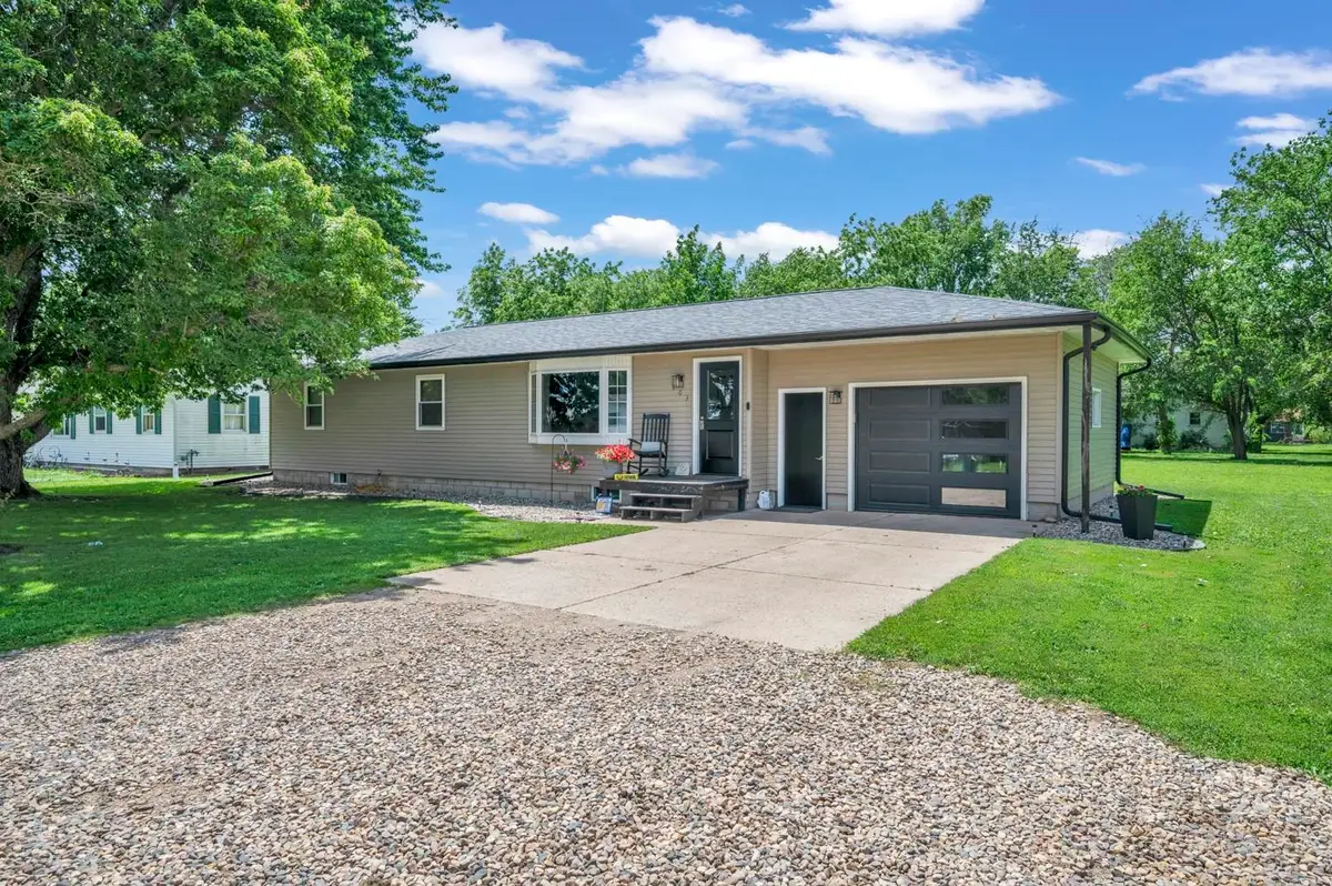 803 Q Avenue, Milford, IA 51351 - #1