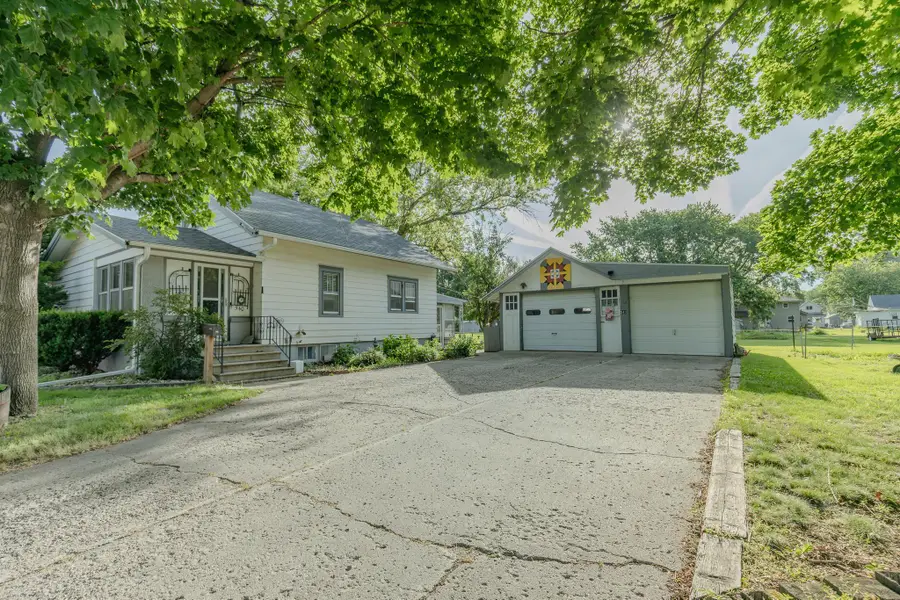 540 7th Avenue W, Spencer, IA 51301 - #2