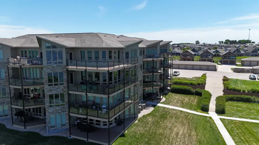 455 240th Avenue #208, Arnolds Park, IA 51331 - #2