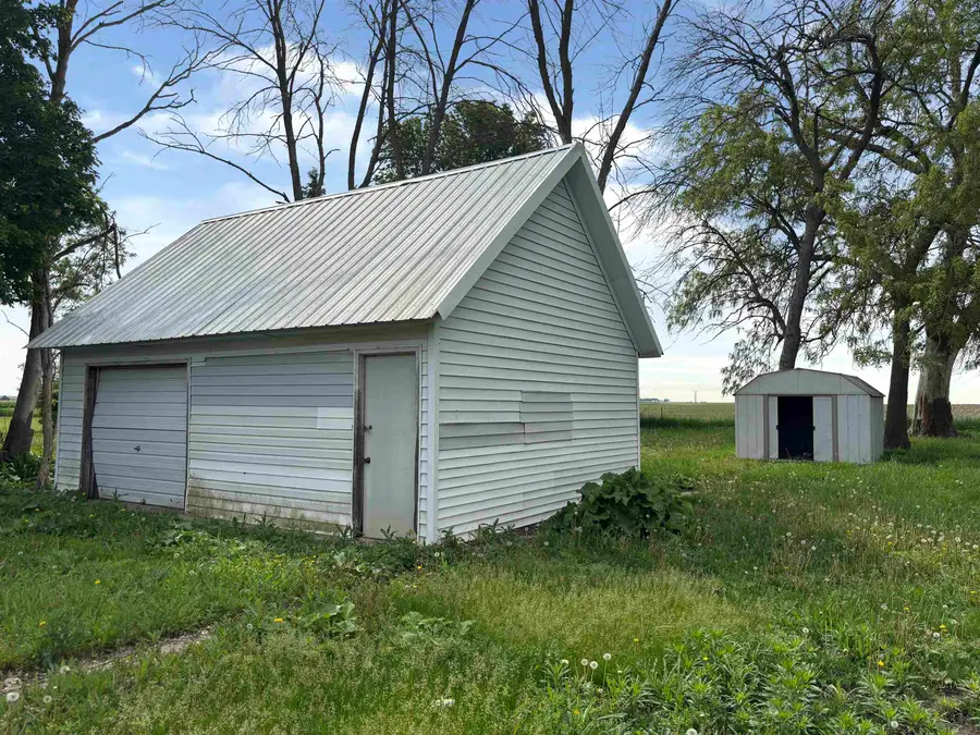203 W High Street, Linn Grove, IA 51033 - #3