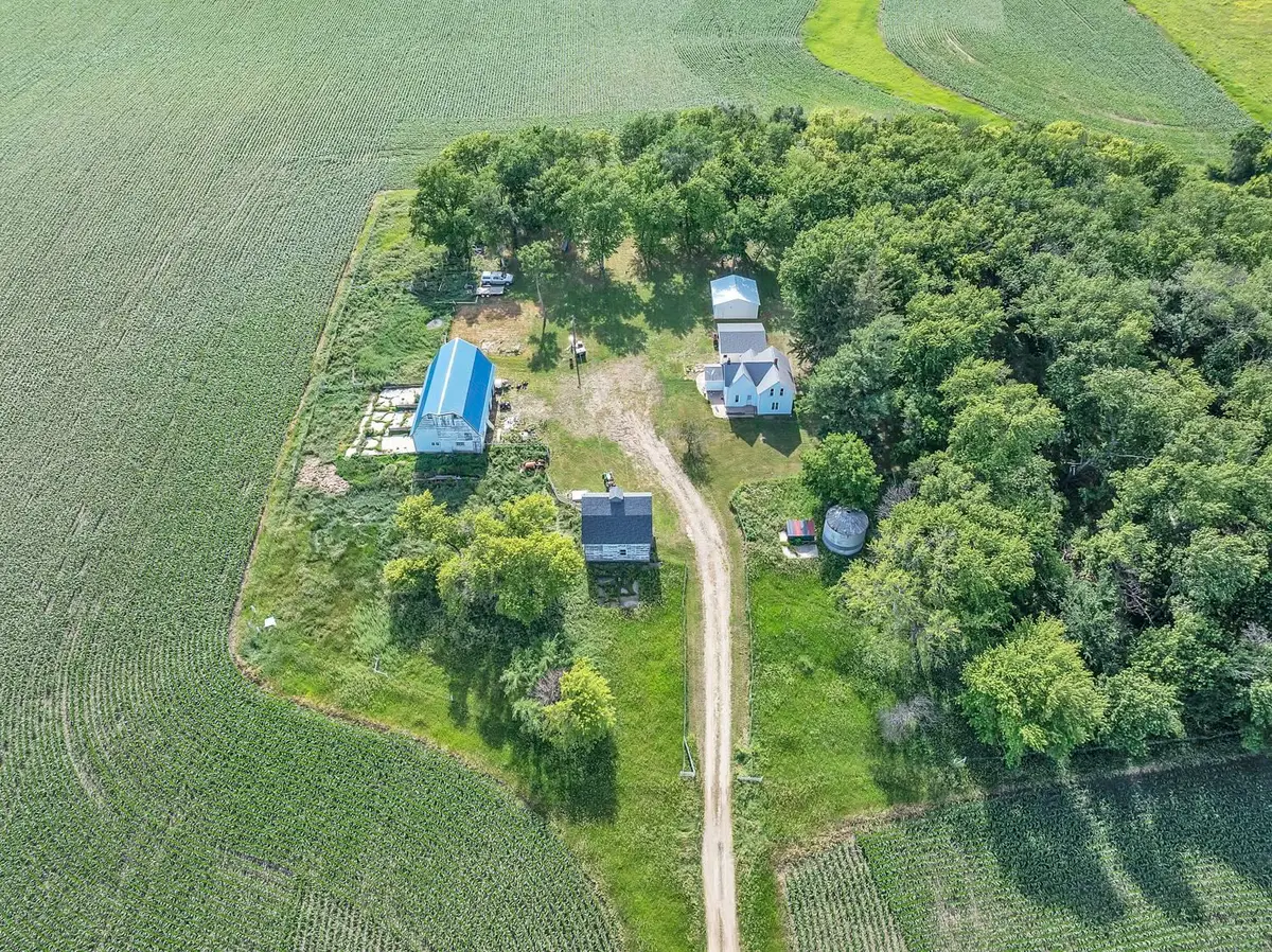 2959 400th Avenue, Graettinger, IA 51342 - #1