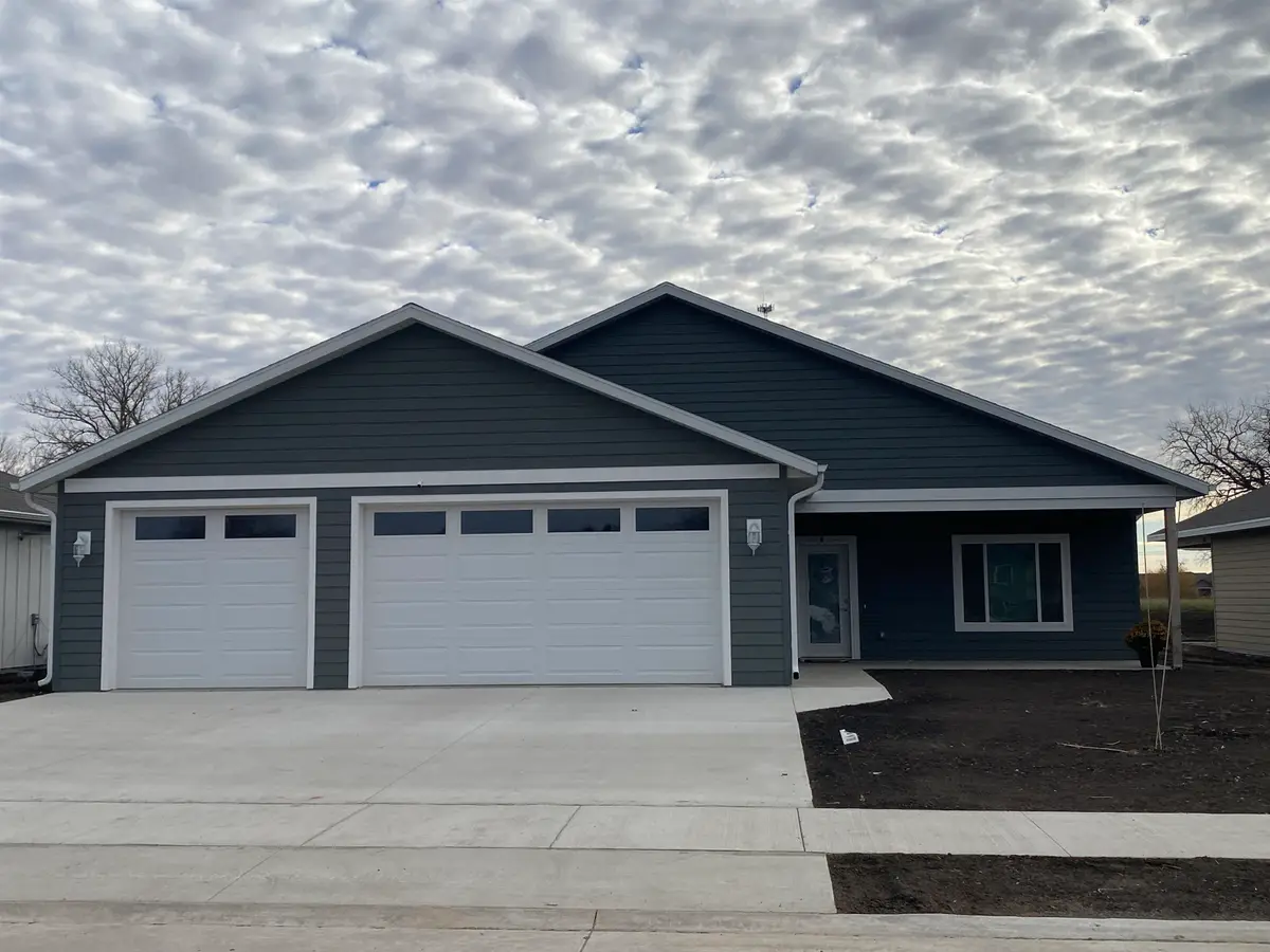 3605 Pinewood Drive, Spirit Lake, IA 51360 - #1