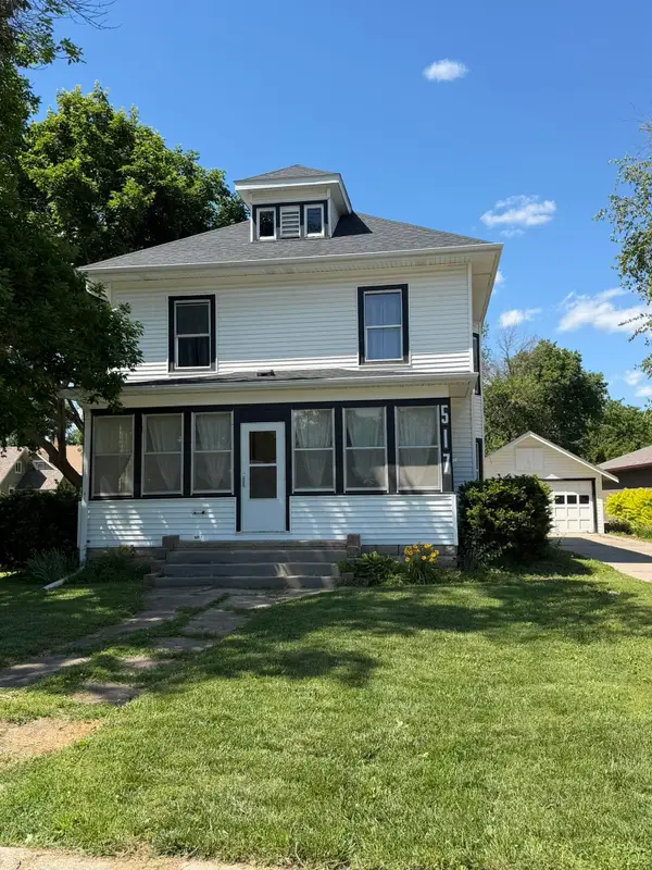 517 W 4th St, Spencer, IA 51301