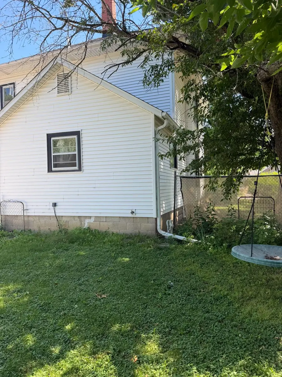 517 W 4th St, Spencer, IA 51301 - #3