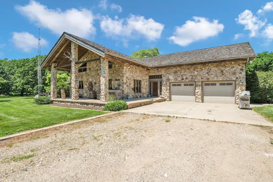 1880 240th Street, Milford, IA 51351 - #2