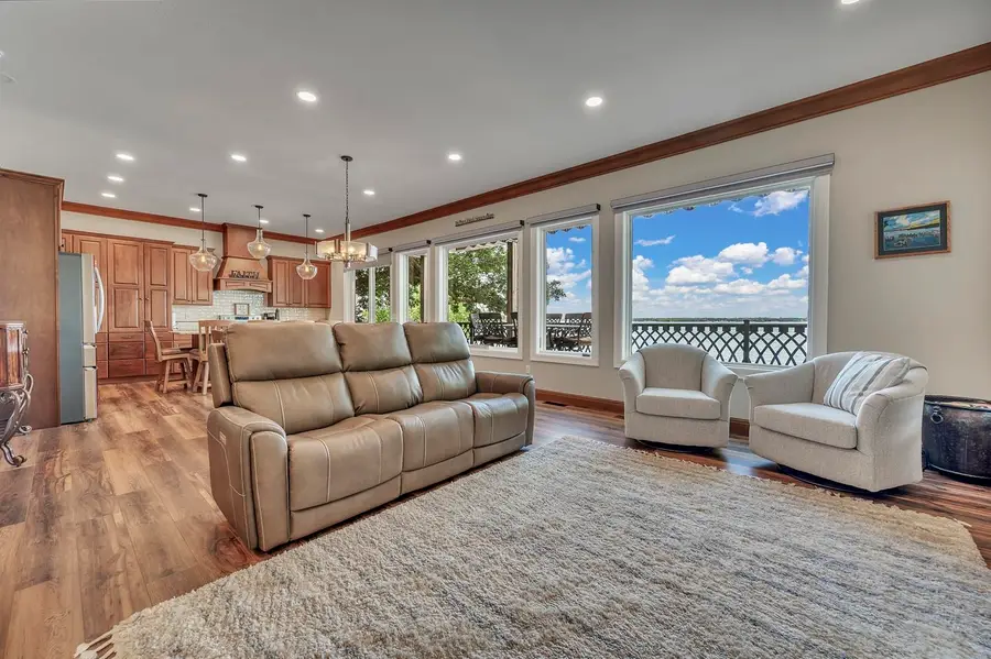 325 Lakeshore Drive, Arnolds Park, IA 51331 - #3