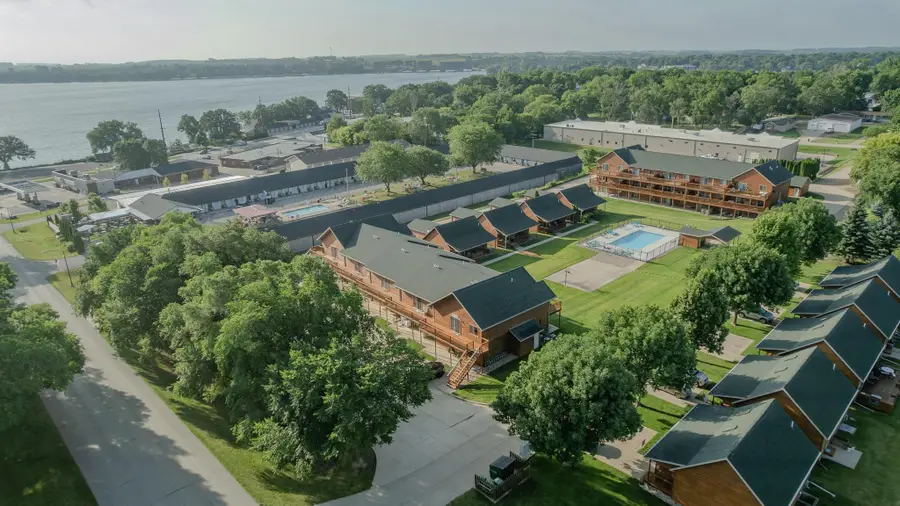 1203 Sanborn Ave #16, Okoboji, IA 51355 - #2