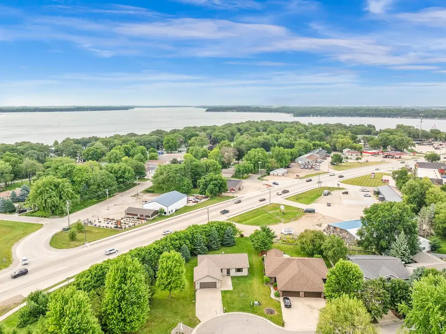 424 Emerald Drive, Arnolds Park, IA 51331 - #3