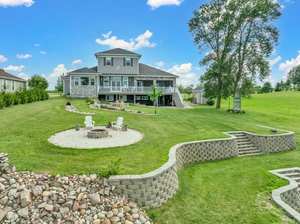 35191 S Shore Dr, Ayrshire, IA 50515 - #1