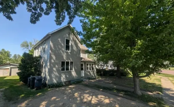 107 A Avenue E, Lake Park, IA 51347
