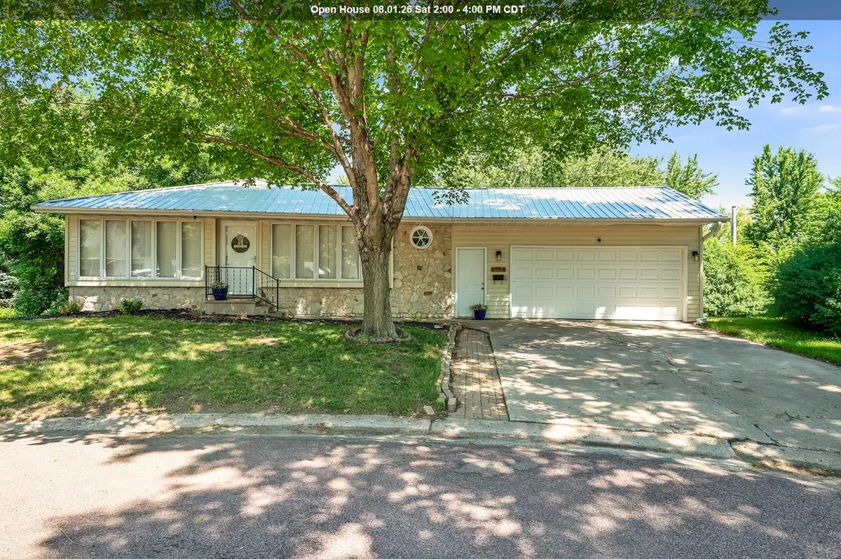 2508 Jackson Circle, Spirit Lake, IA 51360 - #1