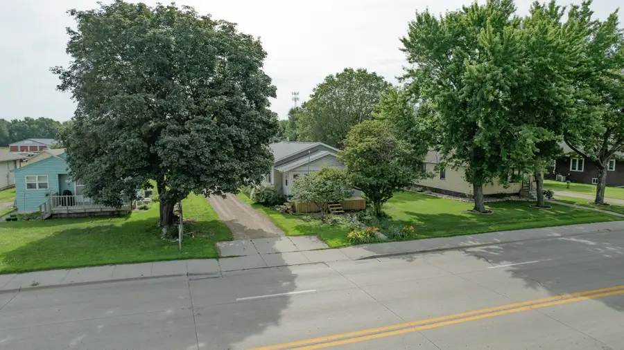 1412 Okoboji Avenue, Milford, IA 51351 - #2