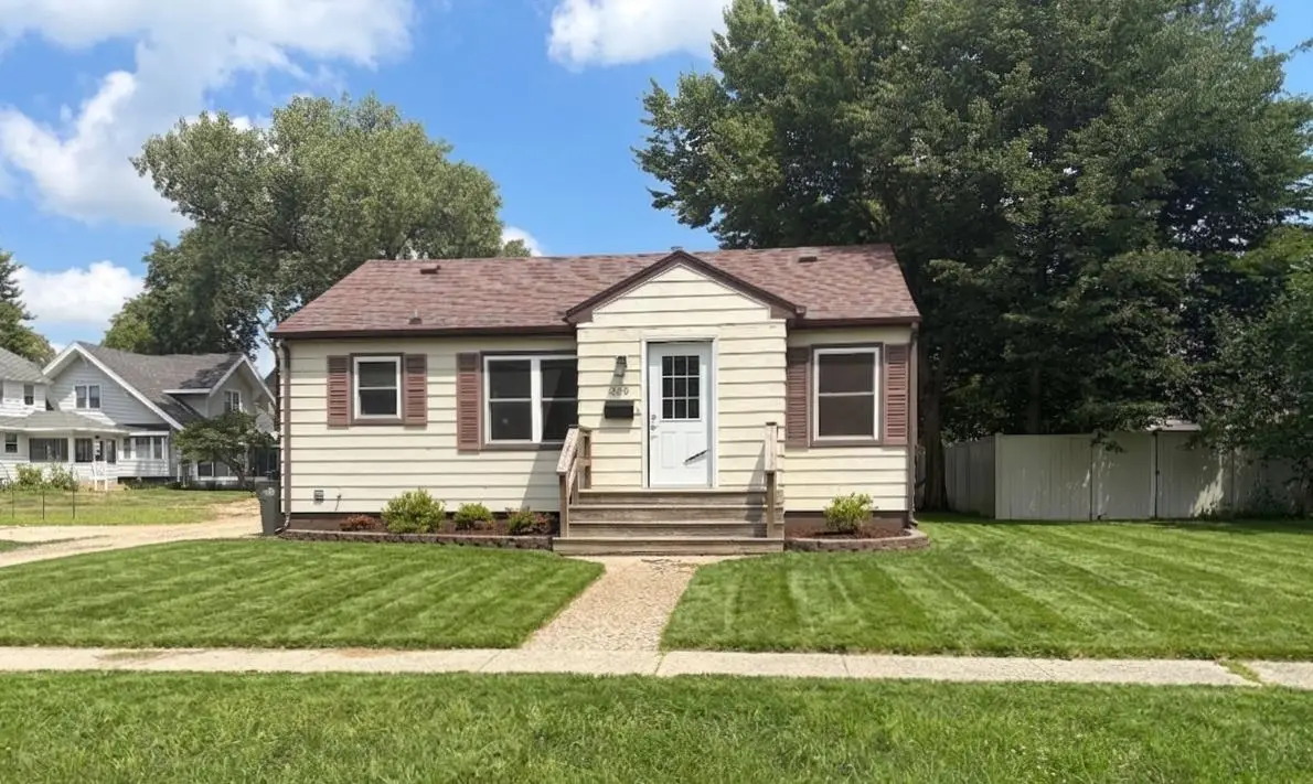 309 W 12th Street, Spencer, IA 51301 - #1